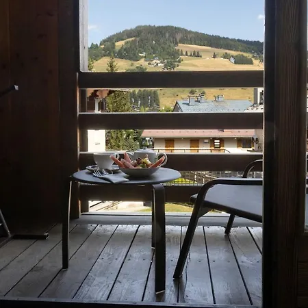 M De Megeve